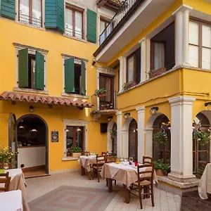 locanda-al-centrale.hotelinveneto.com/
